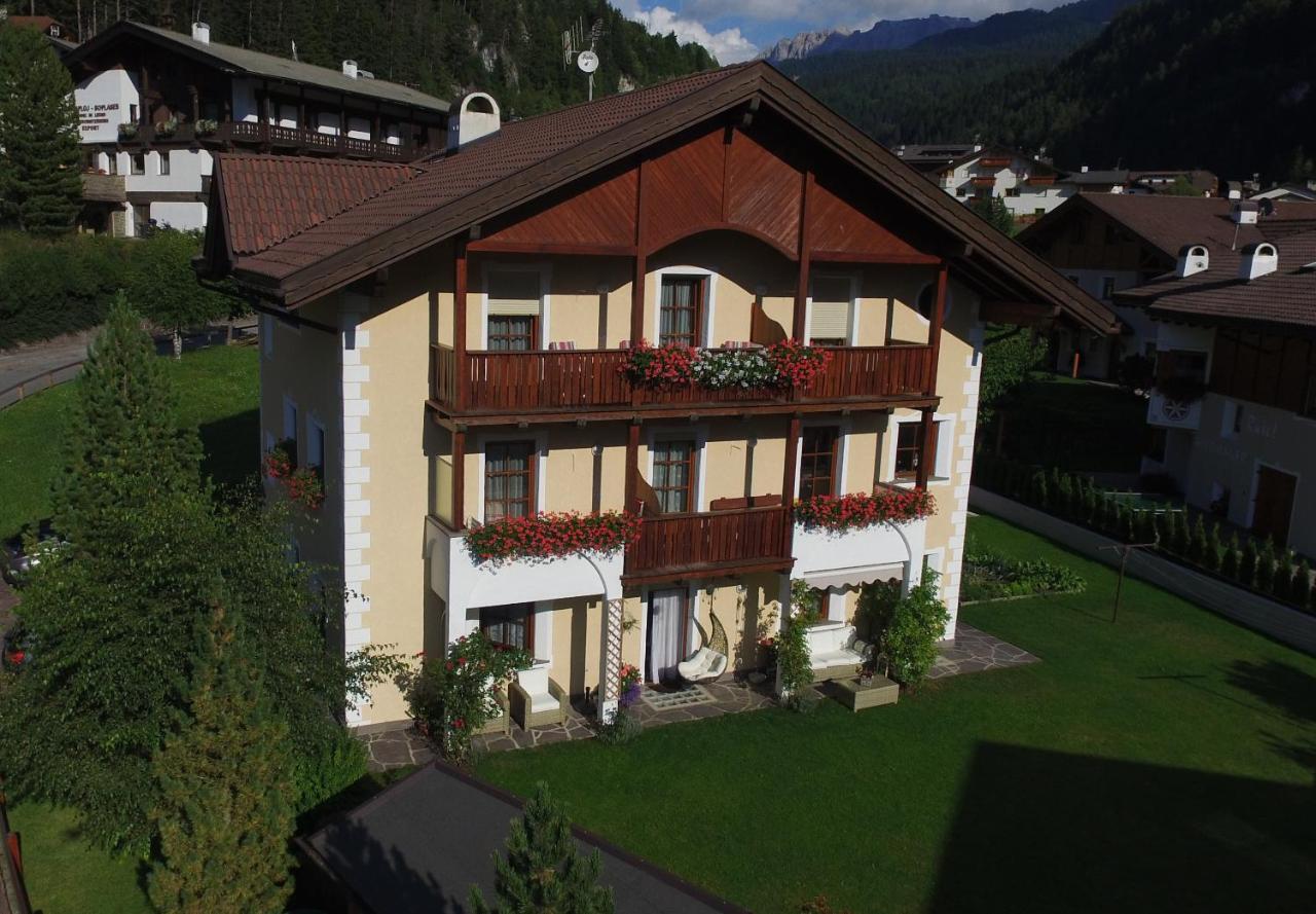 Apartments Vaiolet Santa Cristina Val Gardena Exterior foto